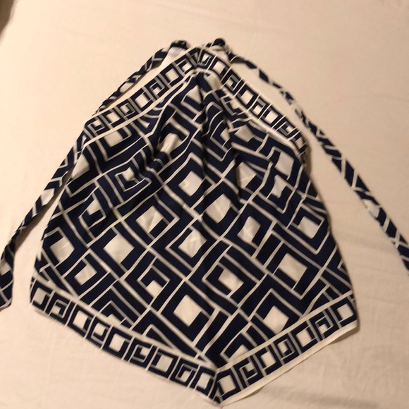 Alice & Trixie Tops - Alice & Trixie navy and cream silk top